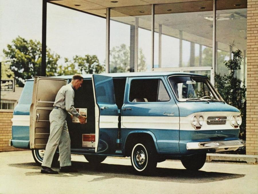  Chevrolet Corvair 95 Van 1961 года  (фото 2 из 3)